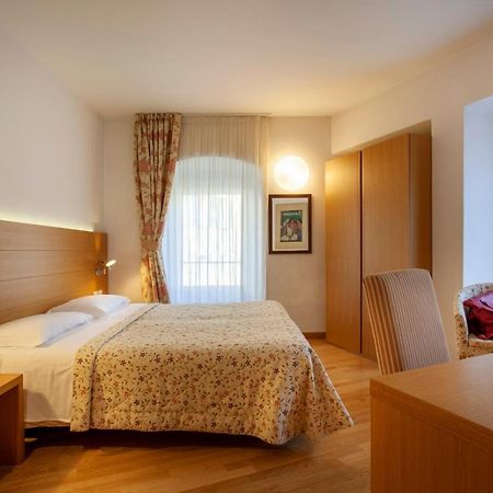 Hotel Romanda Levico Terme Luaran gambar