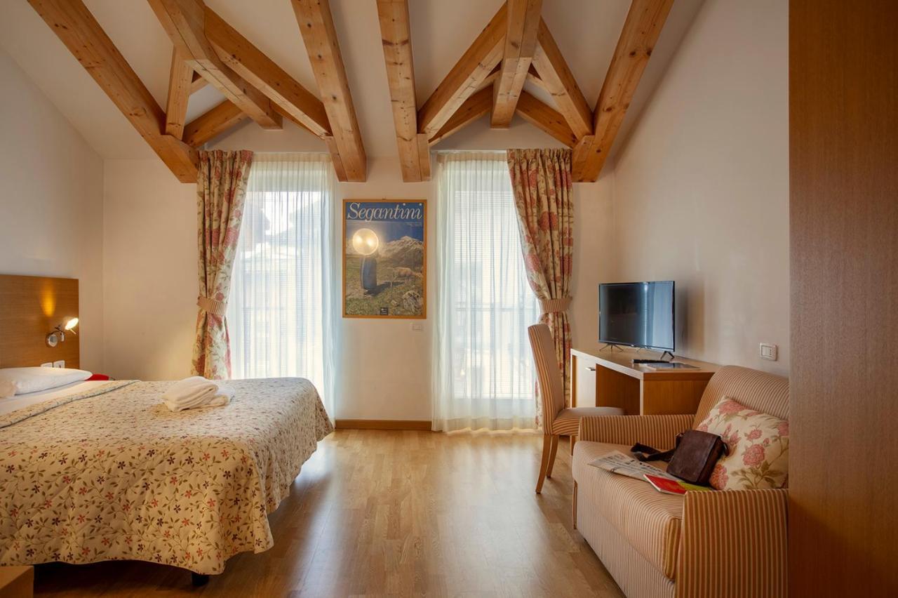 Hotel Romanda Levico Terme Luaran gambar